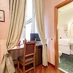 Ξενοδοχείο St. Moritz 3*