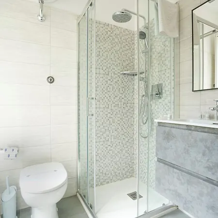 St. Moritz Hotel